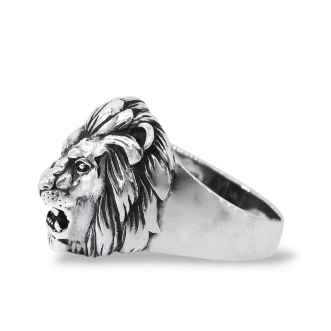 Conquertime Lion Signet Ring in Sterling Silver