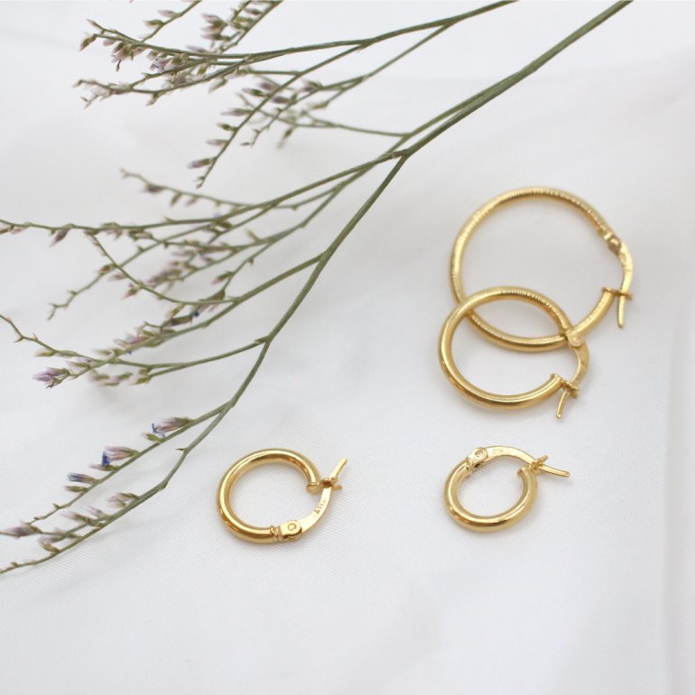 Medium Round Hoop Earring in 10k Gold-Yellow