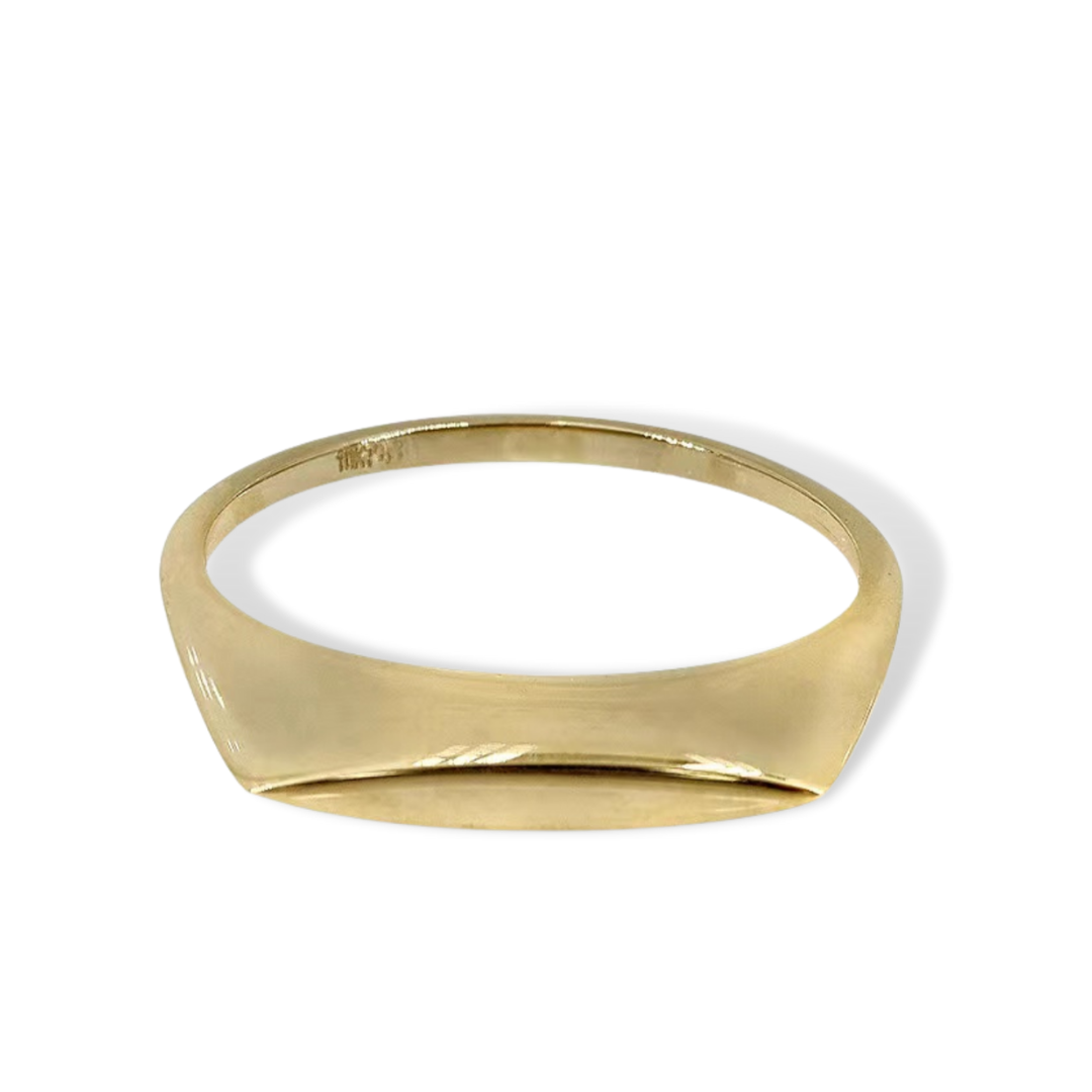 Marquise shape ring in 10K Gold