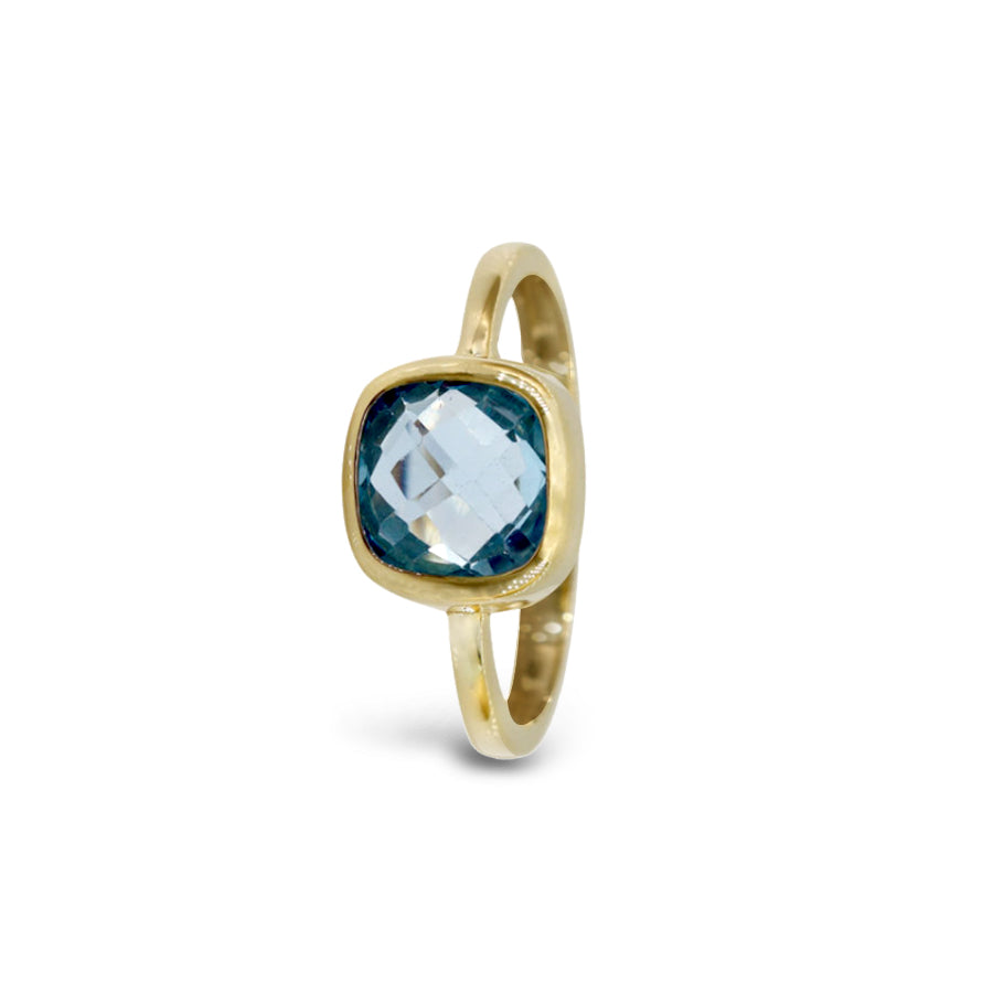Candy Ring with Blue Topaz in 10K Yellow Gold, 7mm