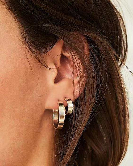 Flat Tube Hoop Earring in 14K Gold