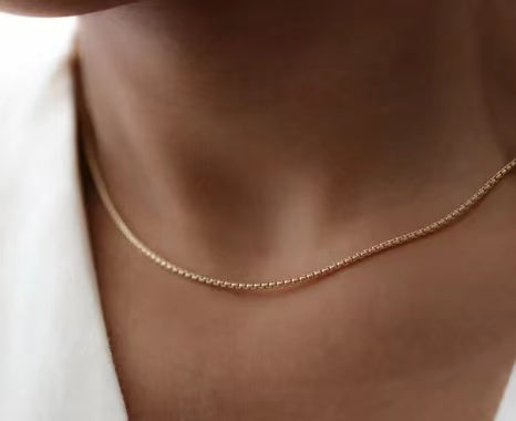 Baby Box Link Necklace in 18K Gold