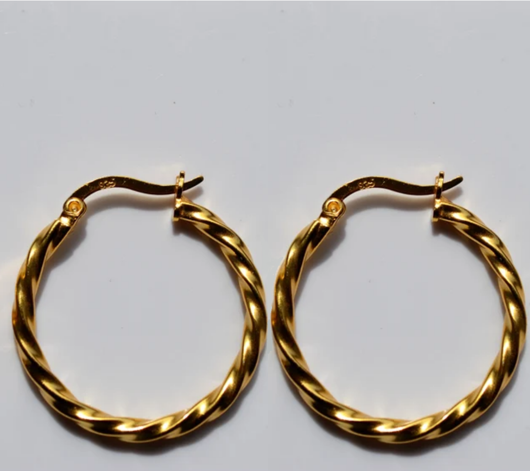 Medium Twisted Hoop Earring in 14K Gold